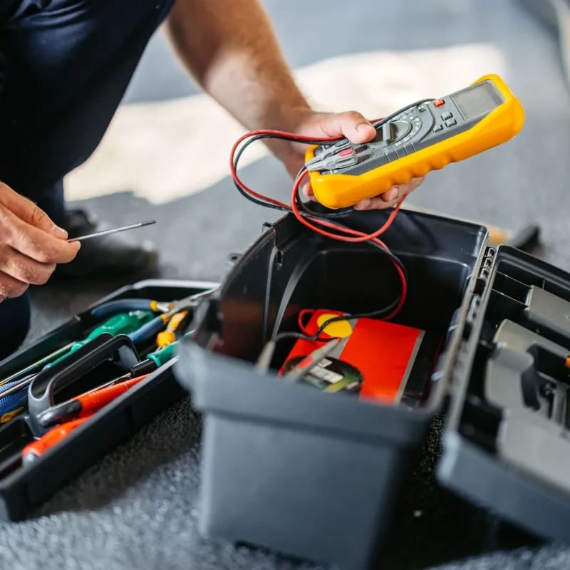 cassetta degli attrezzi elettricista